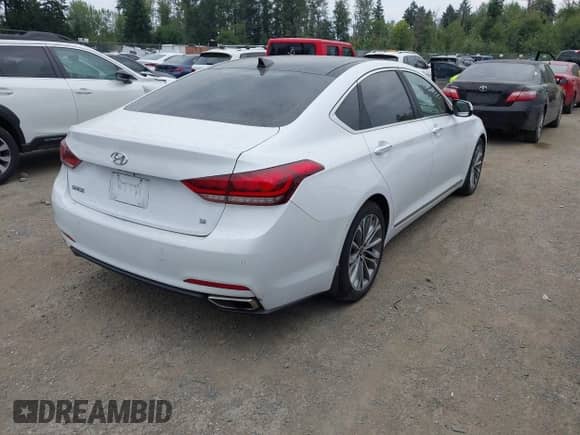 2015 Hyundai Genesis 3.8L z VIN KMHGN4JE4FU084290, wystawiony jako IAAI lot #43079103 z przebiegiem 108 563 mil mil oraz . Historia ofert i sprzedaży dostępna na DreamBid. Obrazek 4.