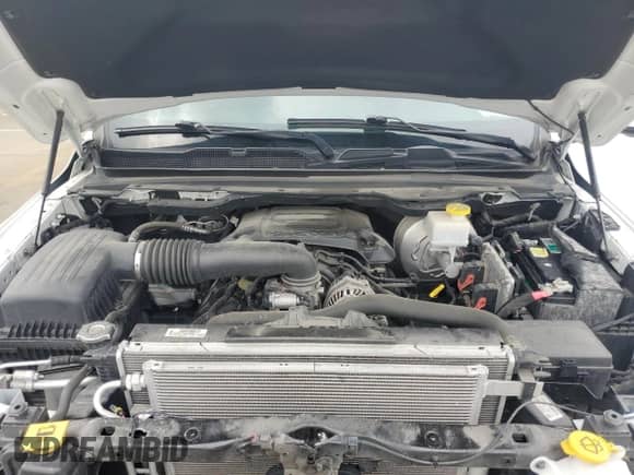 2020 Ram 1500 Big Horn z VIN 1C6SRFMT1LN158741, wystawiony jako Copart lot #63994035 z przebiegiem 96 534 mil mil oraz Szkoda całkowita • Salvage title. Historia ofert i sprzedaży dostępna na DreamBid. Obrazek 12.