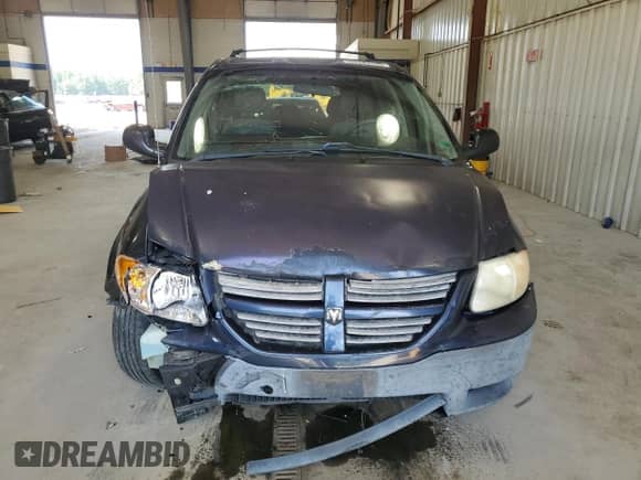 2007 Dodge Caravan SE z VIN 1D4GP25R17B238776, wystawiony jako Copart lot #65743195 z przebiegiem 256 802 mil mil oraz Szkoda całkowita • Salvage title. Historia ofert i sprzedaży dostępna na DreamBid. Obrazek 5.