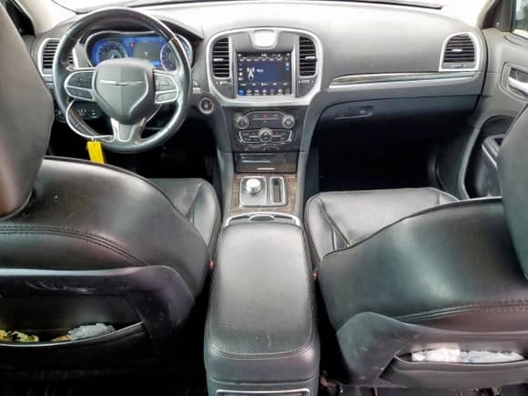 2020 Chrysler 300 Limited с VIN 2C3CCAEG1LH102816, выставлен на аукционе Copart как лот 62476755 с пробегом 95 967 миль миль и Списание • Salvage title. История ставок и продаж доступна на DreamBid. Изображение 8.