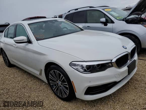2020 BMW 5 Series с VIN WBAJB1C01LCE63543, выставлен на аукционе Copart как лот 67312782 с пробегом 16 121 миль миль и . История ставок и продаж доступна на DreamBid. Изображение 1.