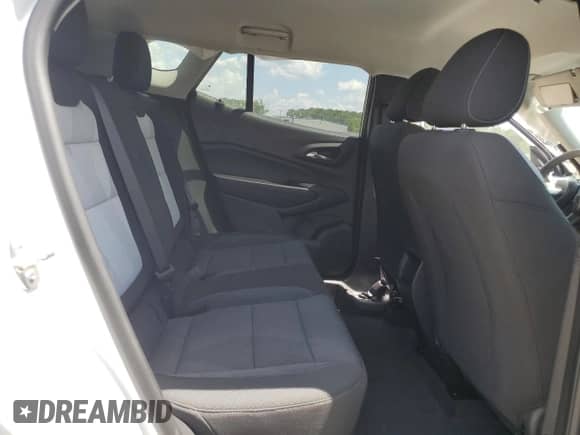 2025 Chevrolet Trax LS with VIN KL77LFEP2SC165657, listed as a Copart auction lot 68445505 with 16,190 mi miles and Salvage title. Bid and sale history available at DreamBid. Image 10.