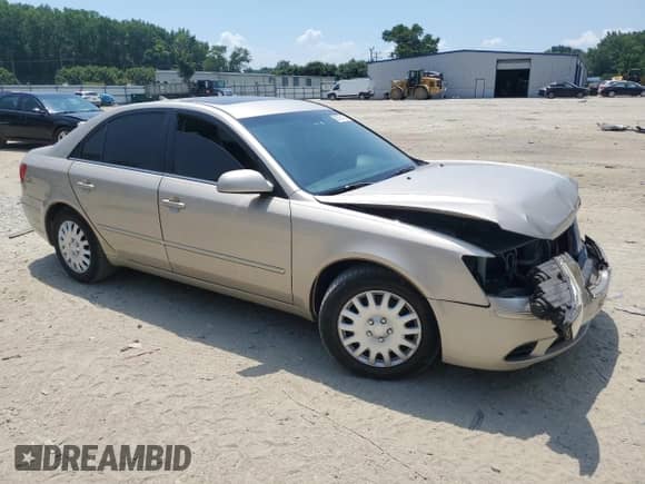 2009 Hyundai Sonata GLS z VIN 5NPET46F39H420013, wystawiony jako Copart lot #62753135 z przebiegiem 131 736 mil mil oraz Czysty tytuł • Clean title. Historia ofert i sprzedaży dostępna na DreamBid. Obrazek 4.