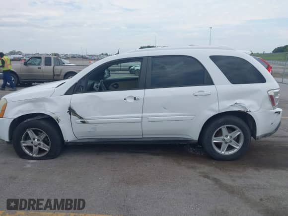 2005 Chevrolet Equinox LT с VIN 2CNDL73FX56201870, выставлен на аукционе IAAI как лот 42993592 с пробегом 149 871 миль миль и . История ставок и продаж доступна на DreamBid. Изображение 14.