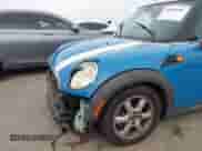 2013 MINI Hardtop с VIN WMWSU3C51DT687500, выставлен на аукционе IAAI как лот 42508583 с пробегом 120 627 миль миль и . История ставок и продаж доступна на DreamBid. Изображение 6.