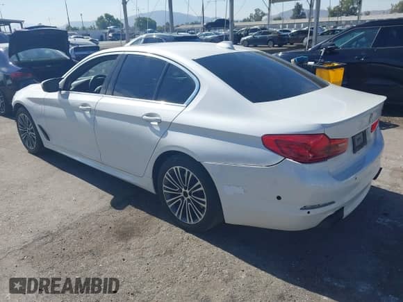 2018 BMW 5 Series 530e with VIN WBAJA9C55JB033916, listed as a IAAI auction lot 42684326 with 167,680 mi miles and . Bid and sale history available at DreamBid. Image 3.
