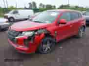 2021 Mitsubishi Outlander ES z VIN JA4APUAU6MU033599, wystawiony jako IAAI lot #42367650 z przebiegiem 20 565 mil mil oraz . Historia ofert i sprzedaży dostępna na DreamBid. Obrazek 2.