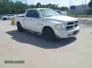 2014 Ram 1500 Big Horn z VIN 1C6RR6GT9ES236536, wystawiony jako IAAI lot #42787597 z przebiegiem 208 114 mil mil oraz . Historia ofert i sprzedaży dostępna na DreamBid. Obrazek 1.