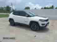 2021 Jeep Compass Trailhawk z VIN 3C4NJDDB3MT520448, wystawiony jako IAAI lot #42675404 z przebiegiem 84 376 mil mil oraz . Historia ofert i sprzedaży dostępna na DreamBid. Obrazek 1.