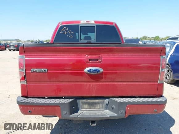 2013 Ford F-150 XL z VIN 1FTFW1CT4DKE55500, wystawiony jako IAAI lot #43115806 z przebiegiem 287 900 mil mil oraz . Historia ofert i sprzedaży dostępna na DreamBid. Obrazek 16.