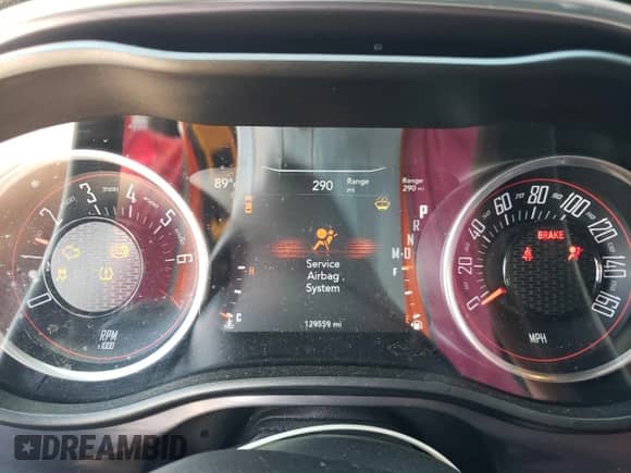 2016 Dodge Challenger SXT z VIN 2C3CDZAG2GH231753, wystawiony jako Copart lot #69613945 z przebiegiem 129 559 mil mil oraz Szkoda całkowita • Salvage title. Historia ofert i sprzedaży dostępna na DreamBid. Obrazek 9.