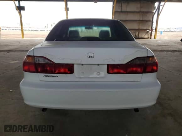 1999 Honda Accord LX with VIN 1HGCG1642XA007708, listed as a Copart auction lot 45334245 with 206,343 mi miles and Clean title. Bid and sale history available at DreamBid. Image 6.