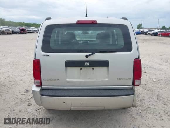 2011 Dodge Nitro SE с VIN 1D4PT2GK3BW600426, выставлен на аукционе IAAI как лот 42227568 с пробегом 271 351 миль миль и . История ставок и продаж доступна на DreamBid. Изображение 17.
