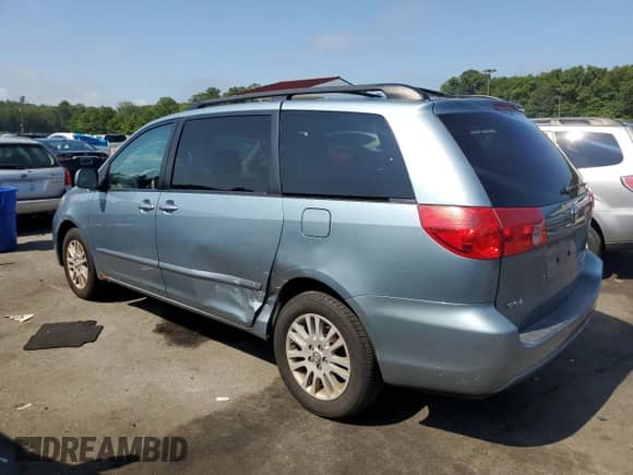 2008 Toyota Sienna XLE z VIN 5TDBK22C58S017343, wystawiony jako Copart lot #63578055 z przebiegiem 173 803 mil mil oraz Szkoda całkowita • Salvage title. Historia ofert i sprzedaży dostępna na DreamBid. Obrazek 2.