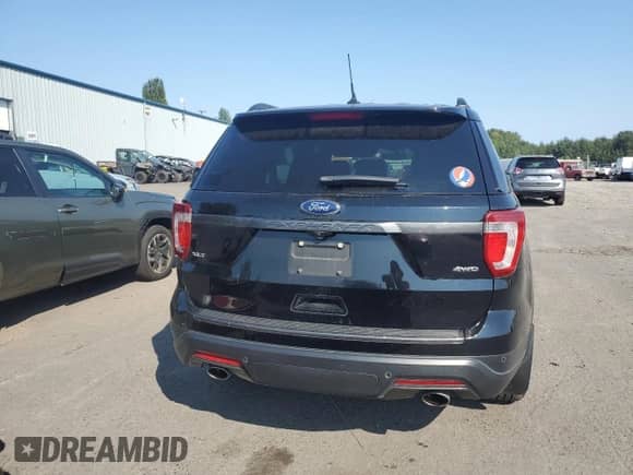 2018 Ford Explorer XLT с VIN 1FM5K8D86JGA33121, выставлен на аукционе Copart как лот 80763845 с пробегом 85 006 миль миль и Списание • Salvage title. История ставок и продаж доступна на DreamBid. Изображение 6.
