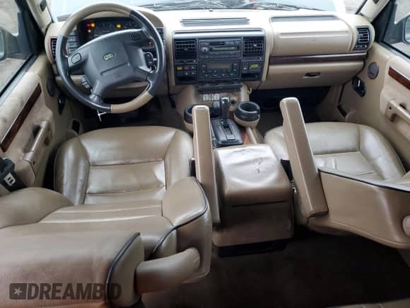 2000 Land Rover Discovery Cloth с VIN SALTY1248YA253836, выставлен на аукционе Copart как лот 47256475 с пробегом 118 345 миль миль и Списание • Salvage title. История ставок и продаж доступна на DreamBid. Изображение 8.