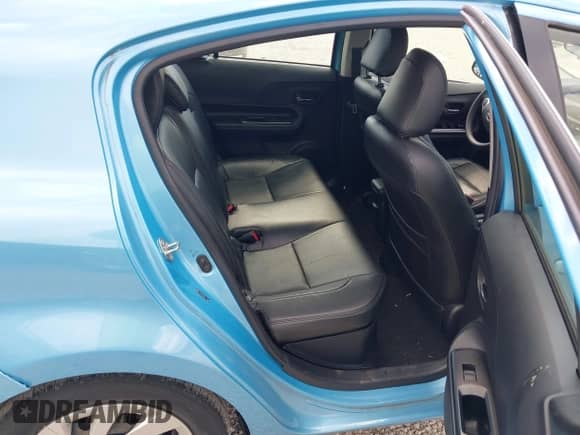 2015 Toyota Prius One z VIN JTDKDTB38F1110142, wystawiony jako IAAI lot #43032276 z przebiegiem Nie podano mil oraz . Historia ofert i sprzedaży dostępna na DreamBid. Obrazek 8.