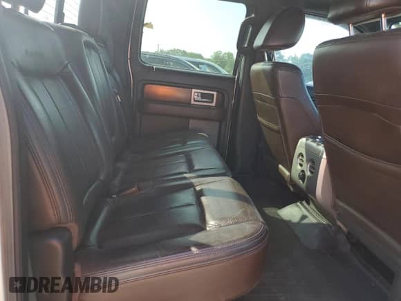 2010 Ford F-150 XL z VIN 1FTFW1EV9AFD11136, wystawiony jako Copart lot #59421555 z przebiegiem 128 733 mil mil oraz Szkoda całkowita • Salvage title. Historia ofert i sprzedaży dostępna na DreamBid. Obrazek 10.