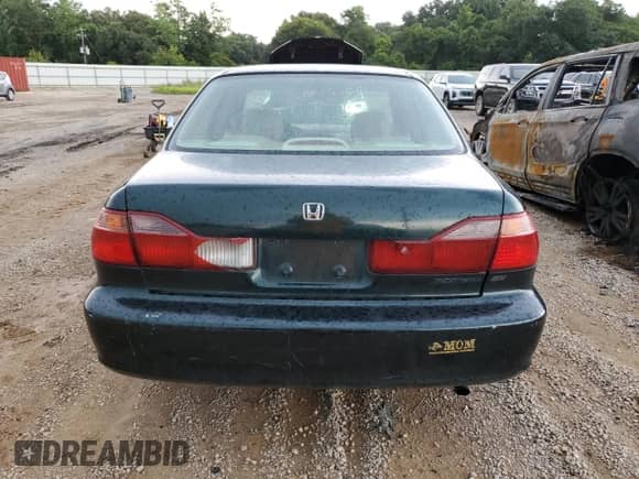 1999 Honda Accord EX z VIN JHMCG5659XC051318, wystawiony jako Copart lot #58793685 z przebiegiem 328 768 mil mil oraz Szkoda całkowita • Salvage title. Historia ofert i sprzedaży dostępna na DreamBid. Obrazek 6.