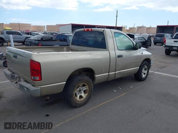 2003 Dodge 1500 ST z VIN 1D7HA16N03J544141, wystawiony jako IAAI lot #43199961 z przebiegiem 146 082 mil mil oraz . Historia ofert i sprzedaży dostępna na DreamBid. Obrazek 4.