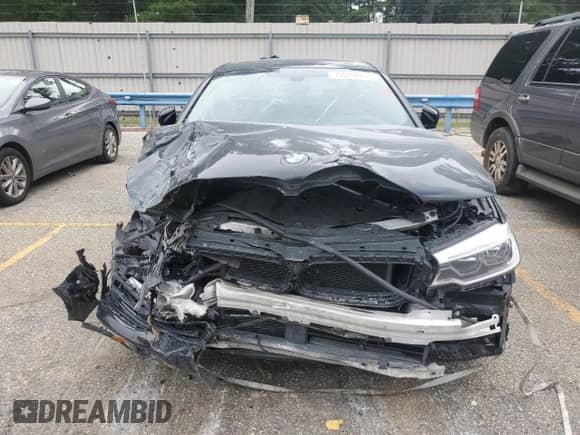 2017 BMW 5 Series 540i xDrive с VIN WBAJE7C38HG890249, выставлен на аукционе Copart как лот 70578485 с пробегом Не указан миль и Списание • Salvage title. История ставок и продаж доступна на DreamBid. Изображение 5.