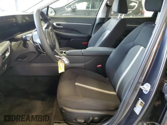 2025 Hyundai Sonata SEL с VIN KMHL64JA3SA505713, выставлен на аукционе Copart как лот 86991185 с пробегом 10 408 миль миль и Чистый • Clean title. История ставок и продаж доступна на DreamBid. Изображение 7.