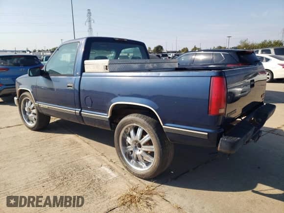 1998 GMC Sierra 1500 z VIN 1GTEC14W2WZ549558, wystawiony jako Copart lot #76294734 z przebiegiem 183 039 mil mil oraz Szkoda całkowita • Salvage title. Historia ofert i sprzedaży dostępna na DreamBid. Obrazek 2.