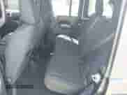 2021 Jeep Wrangler Unlimited Willys z VIN 1C4HJXDN4MW859738, wystawiony jako IAAI lot #42593210 z przebiegiem 23 163 mil mil oraz . Historia ofert i sprzedaży dostępna na DreamBid. Obrazek 8.