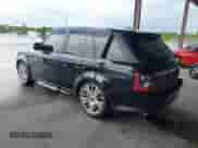 2012 Land Rover Range Rover Sport HSE Lux z VIN SALSK2D4XCA757796, wystawiony jako IAAI lot #42666814 z przebiegiem 82 191 mil mil oraz . Historia ofert i sprzedaży dostępna na DreamBid. Obrazek 3.