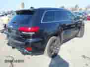 2015 Jeep Grand Cherokee SRT z VIN 1C4RJFDJ3FC949706, wystawiony jako IAAI lot #41436193 z przebiegiem 29 946 mil mil oraz . Historia ofert i sprzedaży dostępna na DreamBid. Obrazek 4.