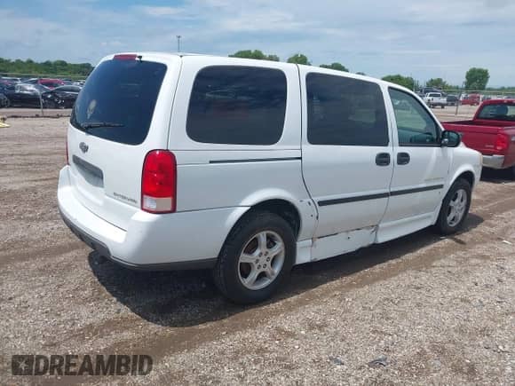 2006 Chevrolet Uplander LS Fleet с VIN 1GBDV13L96D204798, выставлен на аукционе IAAI как лот 42838471 с пробегом 228 176 миль миль и . История ставок и продаж доступна на DreamBid. Изображение 4.