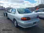 2005 Chevrolet Malibu Classic z VIN 1G1ND52F95M202420, wystawiony jako IAAI lot #41732637 z przebiegiem 144 144 mil mil oraz . Historia ofert i sprzedaży dostępna na DreamBid. Obrazek 3.