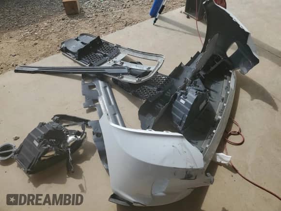 2016 Ram 1500 Express z VIN 3C6RR7KT7GG225865, wystawiony jako Copart lot #62386084 z przebiegiem 112 275 mil mil oraz Szkoda całkowita • Salvage title. Historia ofert i sprzedaży dostępna na DreamBid. Obrazek 14.