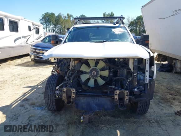 2019 Chevrolet Silverado 2500HD Work Truck z VIN 2GB2CREG4K1195834, wystawiony jako IAAI lot #43398503 z przebiegiem 176 259 mil mil oraz . Historia ofert i sprzedaży dostępna na DreamBid. Obrazek 16.