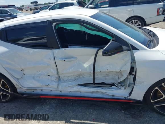 2022 Hyundai Veloster z VIN KMHT36AH3NU014434, wystawiony jako IAAI lot #42540378 z przebiegiem 28 106 mil mil oraz . Historia ofert i sprzedaży dostępna na DreamBid. Obrazek 14.