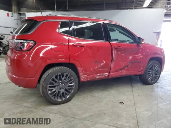 2022 Jeep Compass (RED) Edition with VIN 3C4NJDCB8NT134871, listed as a Copart auction lot 80276135 with 34,110 mi miles and Salvage title. Bid and sale history available at DreamBid. Image 3.