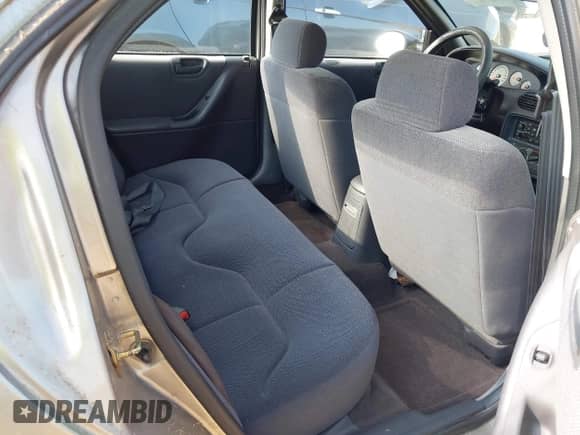 1999 Dodge Stratus with VIN 1B3EJ46X8XN500873, listed as a IAAI auction lot 42792818 with 137,176 mi miles and . Bid and sale history available at DreamBid. Image 8.