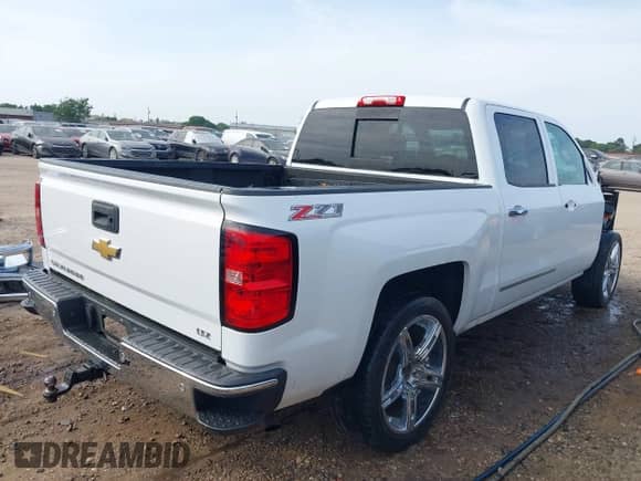 2014 Chevrolet Silverado 1500 LTZ с VIN 3GCUKSEC3EG498580, выставлен на аукционе IAAI как лот 42030918 с пробегом 168 580 миль миль и . История ставок и продаж доступна на DreamBid. Изображение 4.