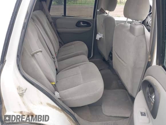 2006 Chevrolet TrailBlazer LT с VIN 1GNDT13S662345405, выставлен на аукционе IAAI как лот 42793393 с пробегом 131 093 миль миль и . История ставок и продаж доступна на DreamBid. Изображение 8.