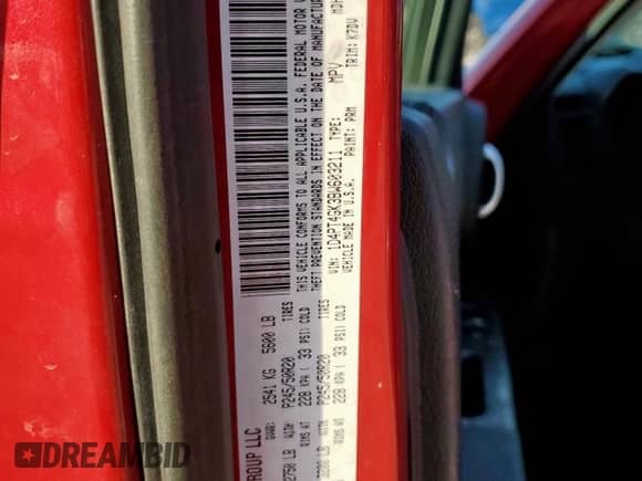 2011 Dodge Nitro Heat with VIN 1D4PT4GK3BW603211, listed as a Copart auction lot 68640995 with 123,916 mi miles and Salvage title. Bid and sale history available at DreamBid. Image 13.