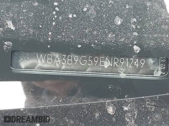 2014 BMW 3 Series 335i xDrive z VIN WBA3B9G59ENR91249, wystawiony jako IAAI lot #41911039 z przebiegiem 97 597 mil mil oraz . Historia ofert i sprzedaży dostępna na DreamBid. Obrazek 9.