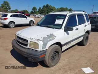 2000 Chevrolet Tracker z VIN 2CNBJ13CXY6912361, wystawiony jako IAAI lot #43409118 z przebiegiem 161 081 mil mil oraz . Historia ofert i sprzedaży dostępna na DreamBid. Obrazek 2.