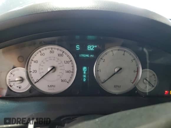 2005 Chrysler 300 C с VIN 2C3AA63HX5H608038, выставлен на аукционе Copart как лот 60085345 с пробегом 178 246 миль миль и Чистый • Clean title. История ставок и продаж доступна на DreamBid. Изображение 9.