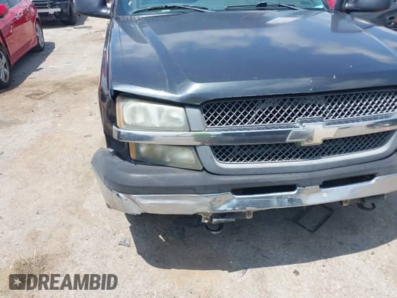2005 Chevrolet Silverado 1500 Work Truck with VIN 1GCEC14X65Z204931, listed as a IAAI auction lot 42353592 with 266,173 mi miles and . Bid and sale history available at DreamBid. Image 6.