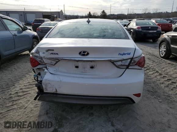 2013 Hyundai Sonata Limited with VIN KMHEC4A44DA084387, listed as a Copart auction lot 47189895 with 152,386 mi miles and Non repairable. Bid and sale history available at DreamBid. Image 6.