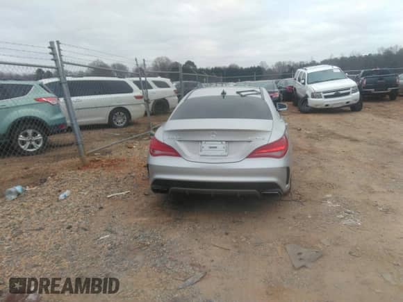 2014 Mercedes-Benz CLA 45 AMG с VIN WDDSJ5CB5EN105567, выставлен на аукционе IAAI как лот 41457747 с пробегом 94 538 миль миль и . История ставок и продаж доступна на DreamBid. Изображение 17.