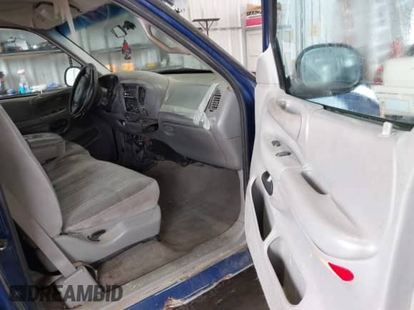 1998 Ford F-150 с VIN 1FTZX18W8WKB00510, выставлен на аукционе IAAI как лот 43296221 с пробегом 418 659 миль миль и . История ставок и продаж доступна на DreamBid. Изображение 5.