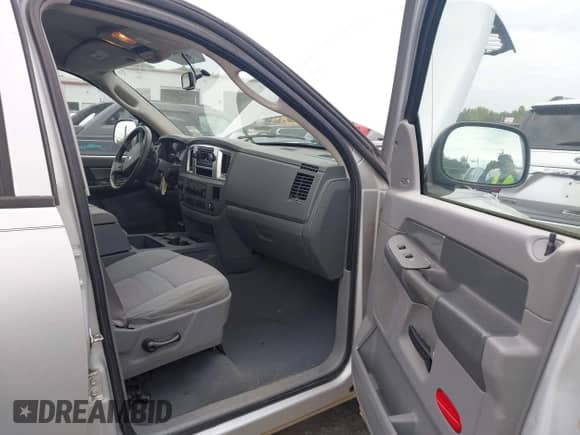 2008 Dodge 1500 SLT with VIN 1D7HU18278S600541, listed as a IAAI auction lot 43290566 with 146,149 mi miles and . Bid and sale history available at DreamBid. Image 5.