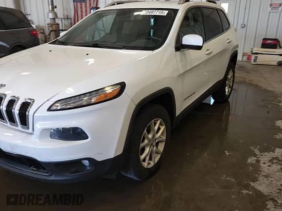 2014 Jeep Cherokee Latitude с VIN 1C4PJMCB3EW107158, выставлен на аукционе Copart как лот 80497715 с пробегом 159 690 миль миль и Чистый • Clean title. История ставок и продаж доступна на DreamBid. Изображение 14.
