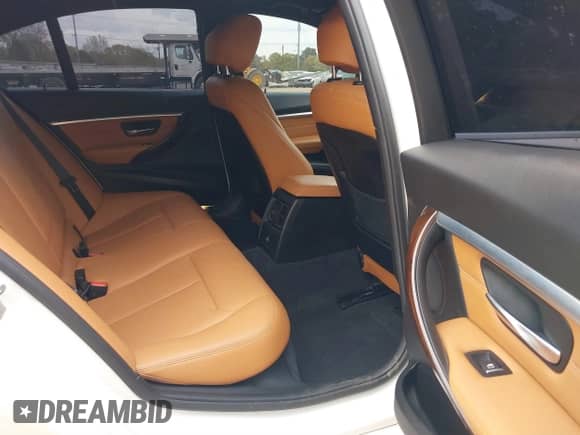 2018 BMW 3 Series 330i with VIN WBA8B9C59JEE82660, listed as a IAAI auction lot 41899267 with 65,205 mi miles and . Bid and sale history available at DreamBid. Image 8.